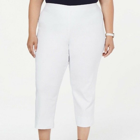 Charter Club Plus Size Pull-On Capri Pants Color: White Size 26WNWT - Picture 1 of 4